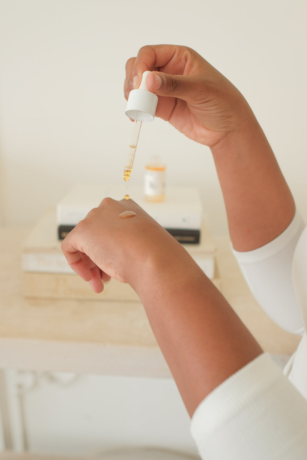 NEON GURL Nourishing Facial Oil